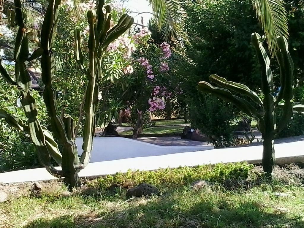 La Villa Rossa Salina  Extérieur photo