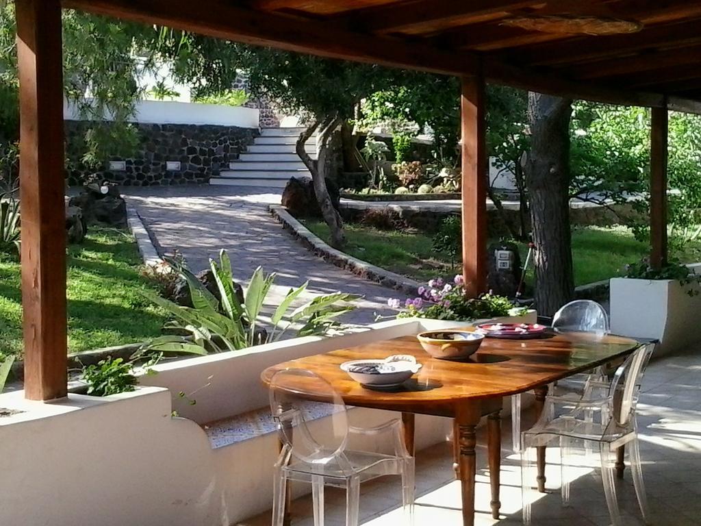 La Villa Rossa Salina  Extérieur photo