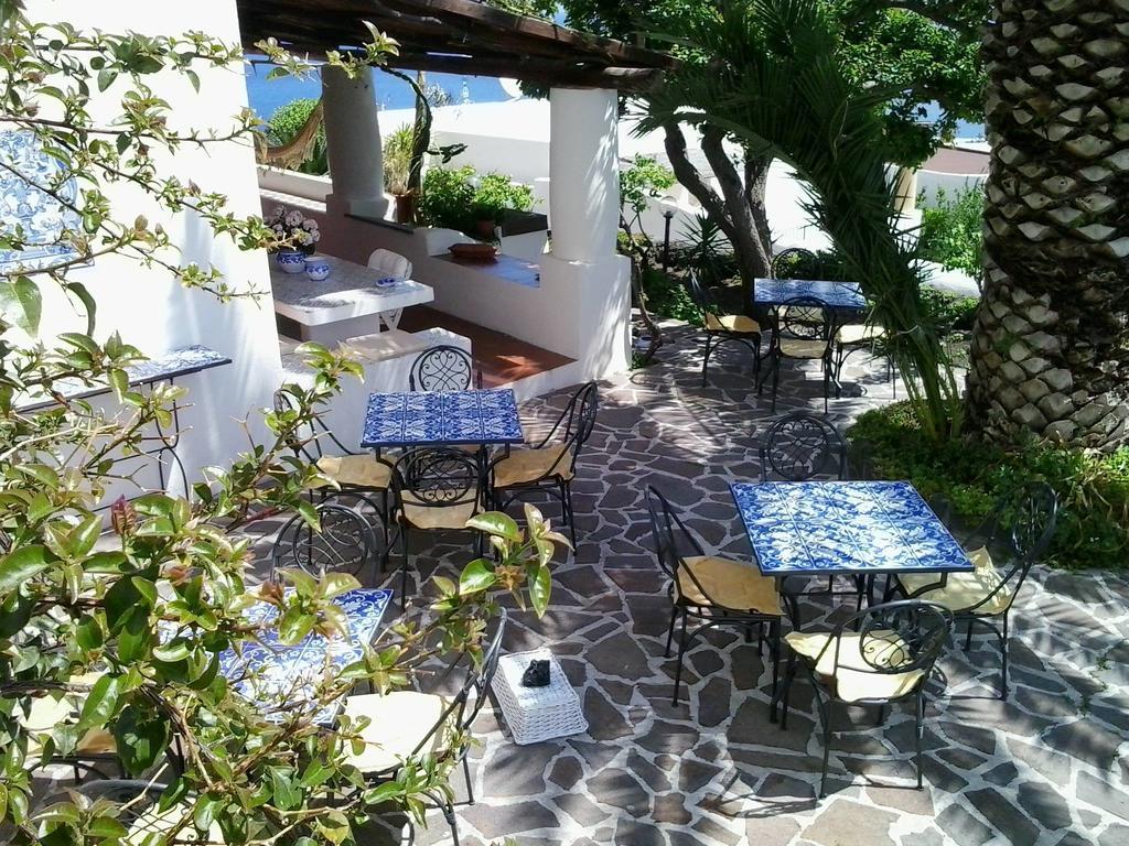 La Villa Rossa Salina  Extérieur photo