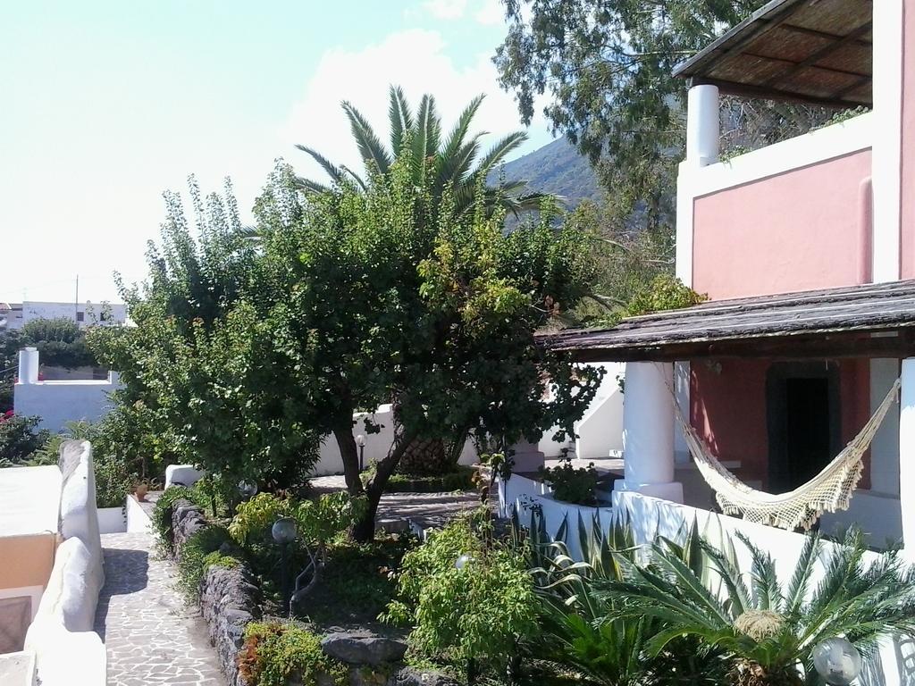 La Villa Rossa Salina  Chambre photo