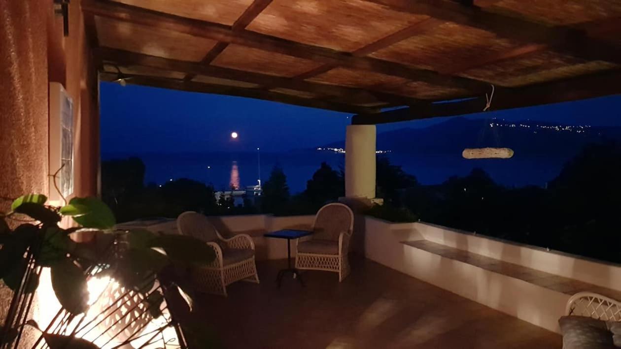La Villa Rossa Salina  Extérieur photo